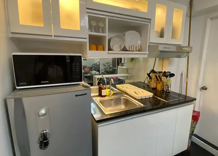 Ecn And Staycation By Victoria Bgc Apartment Manila
