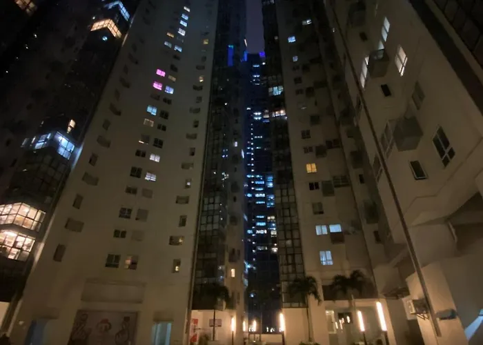 Ecn And Staycation By Victoria Bgc Apartment *