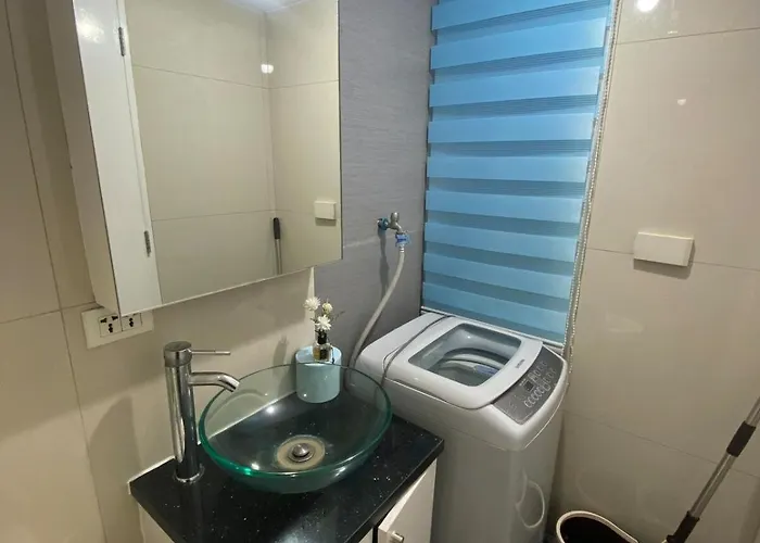 Ecn And Staycation By Victoria Bgc Apartment